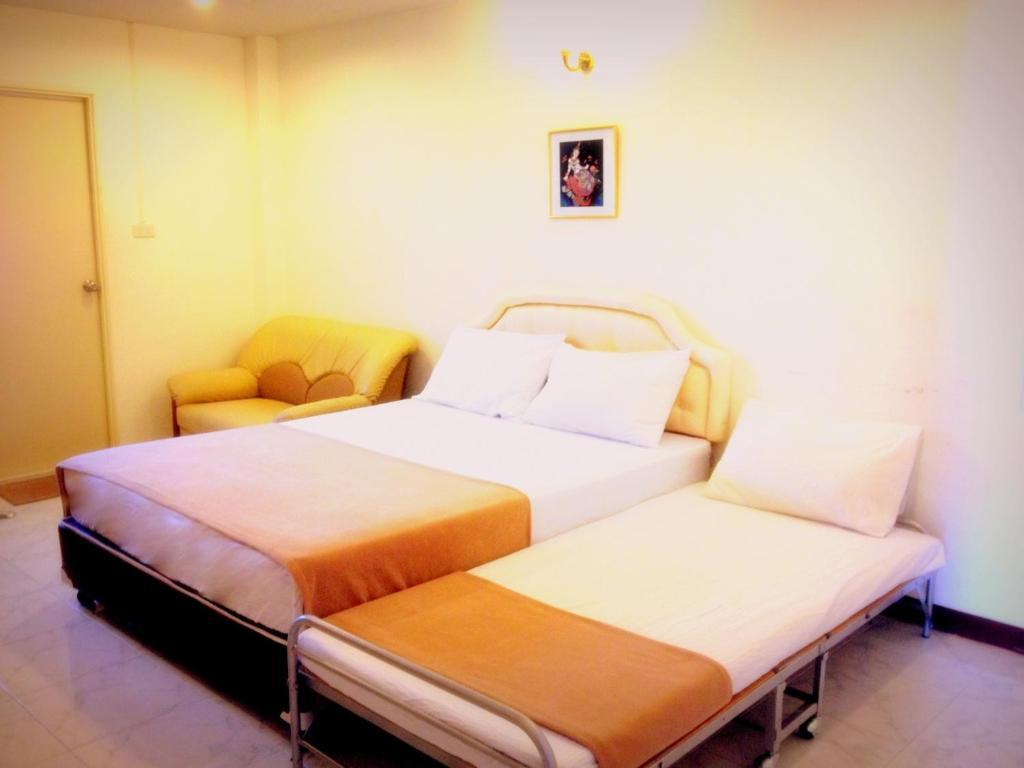 Somjai Place Ayutthaya Стая снимка