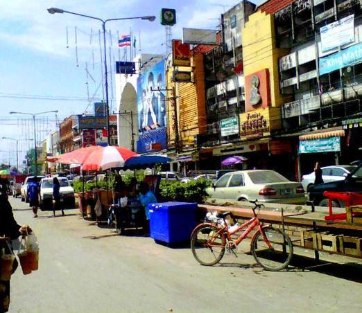 Somjai Place Ayutthaya Екстериор снимка